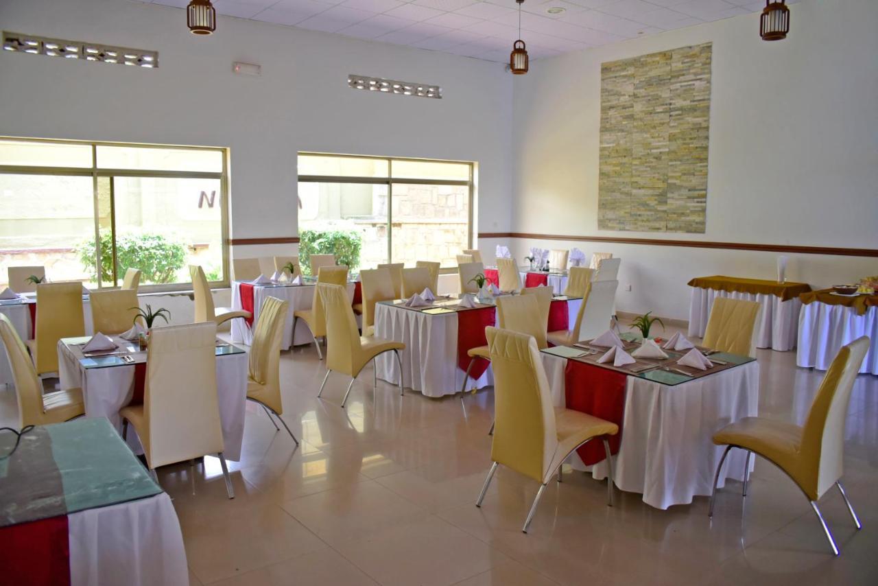 Nobleza Hotel Кигали Екстериор снимка