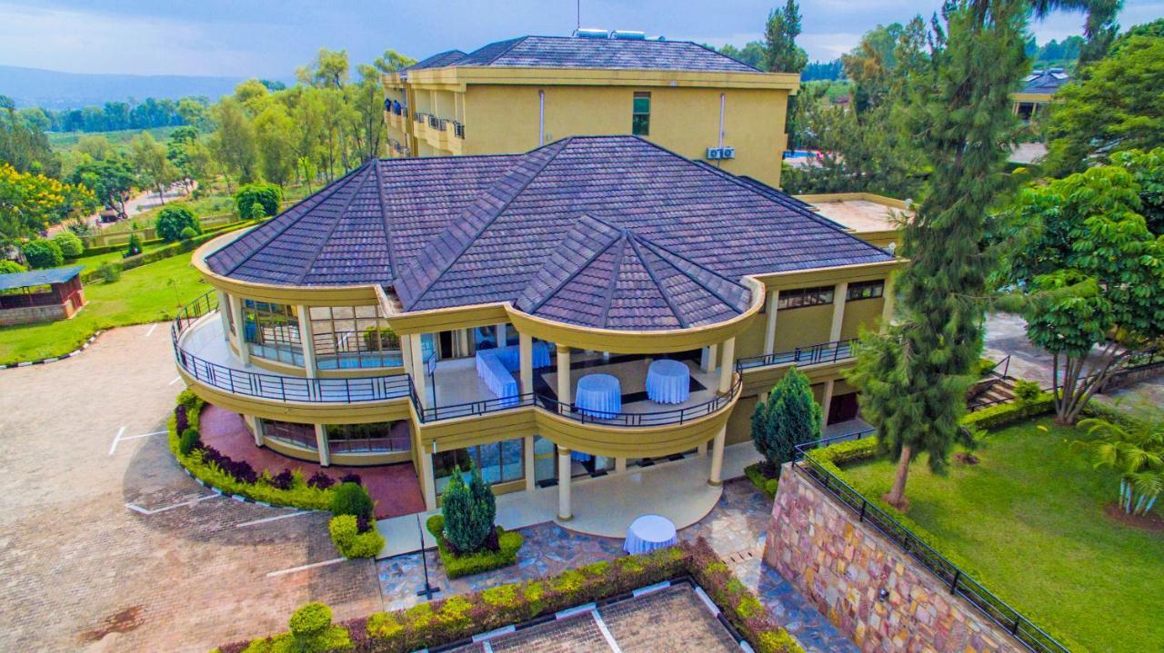 Nobleza Hotel Кигали Екстериор снимка